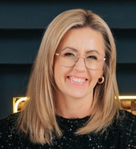 Anna Mucha 